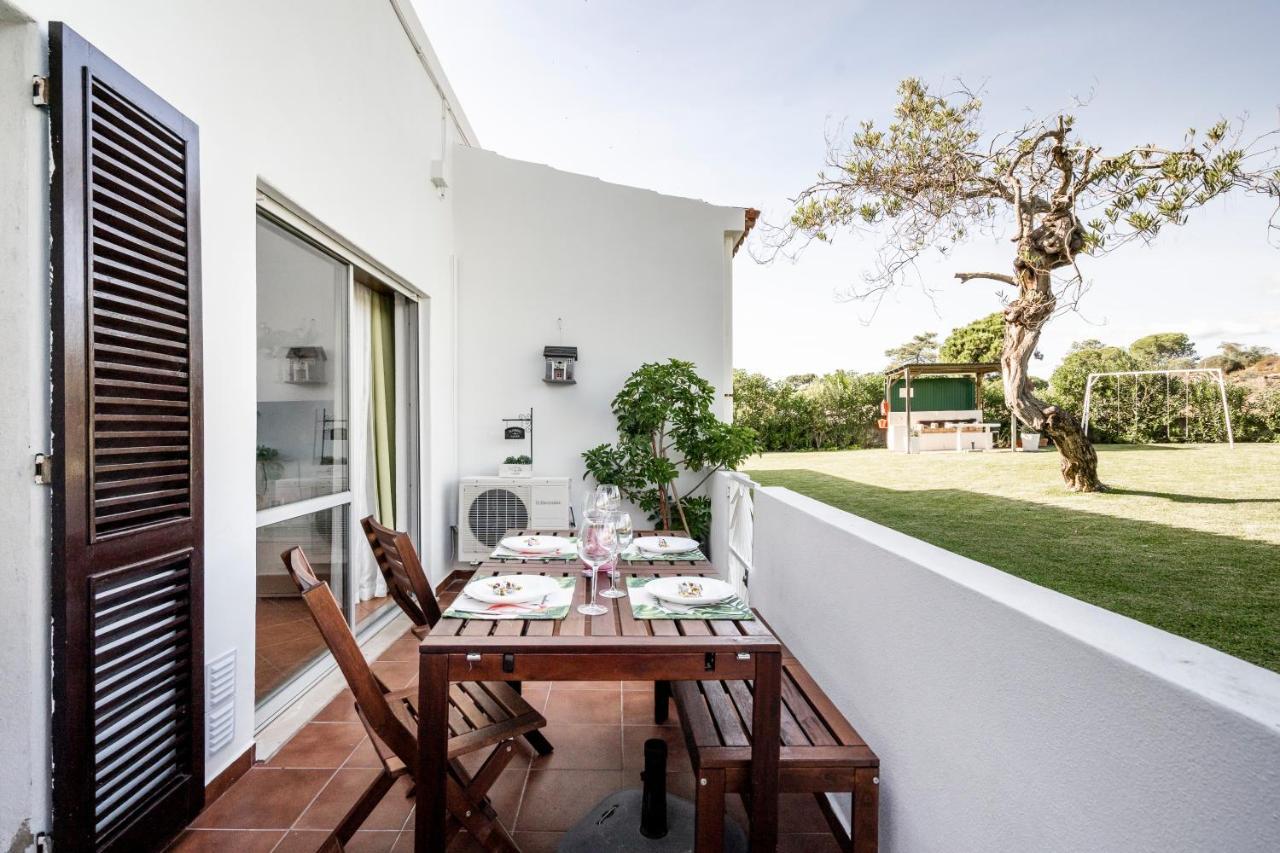 Cosy By The Pool Apartment Quarteira Exterior photo
